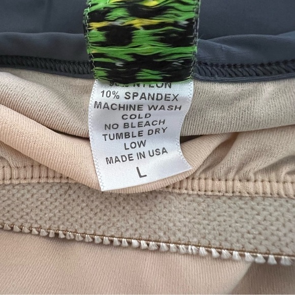 Kortni Jeane | Squared Up Swim Top Bikini High Neck Grey Size L - Picture 3 of 10